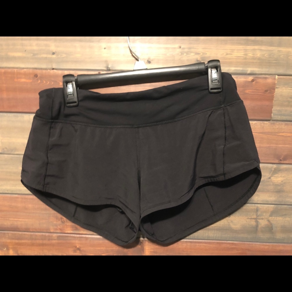 Lululemon black women size 6 athletic shorts